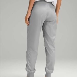 Size 8 Rhino Grey Lululemon Dance Studio Mid-Rise Jogger